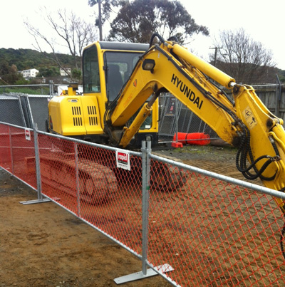 Rapid-rent-fence-Construction-Barrier